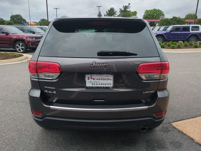 Used 2017 Jeep Grand Cherokee Limited AWD/4WD image 5
