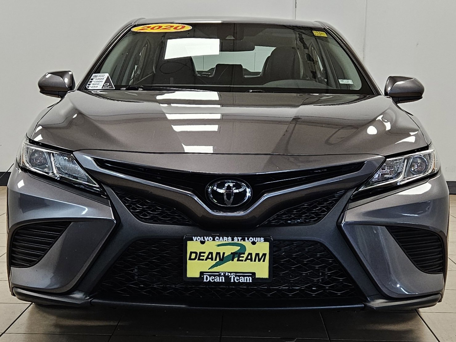 Used 2020 Toyota Camry SE image 6