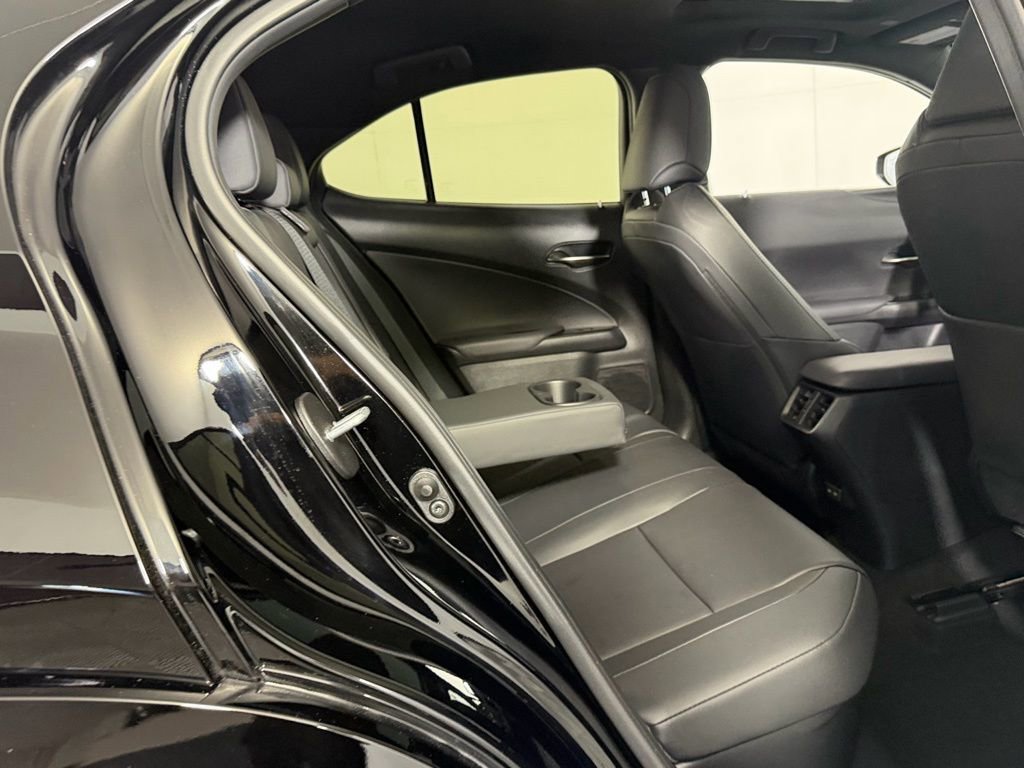 Used 2025 Lexus UX 300h AWD w/ Cold Area Package image 30