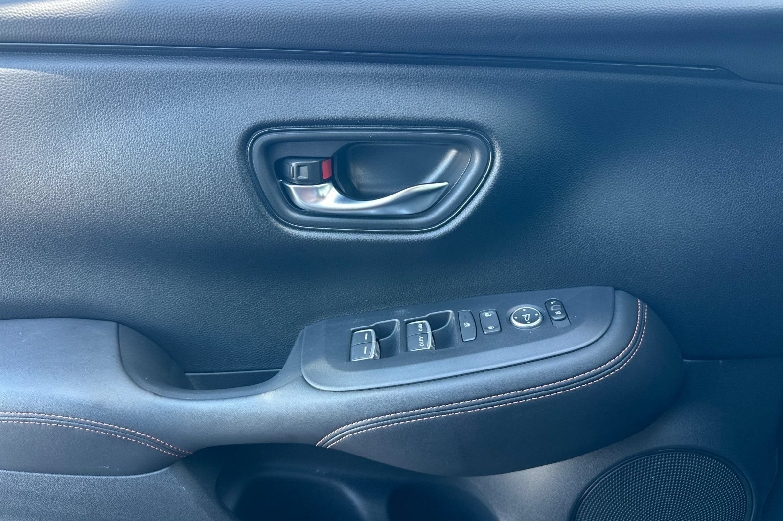 Used 2024 Honda HR-V Sport image 10