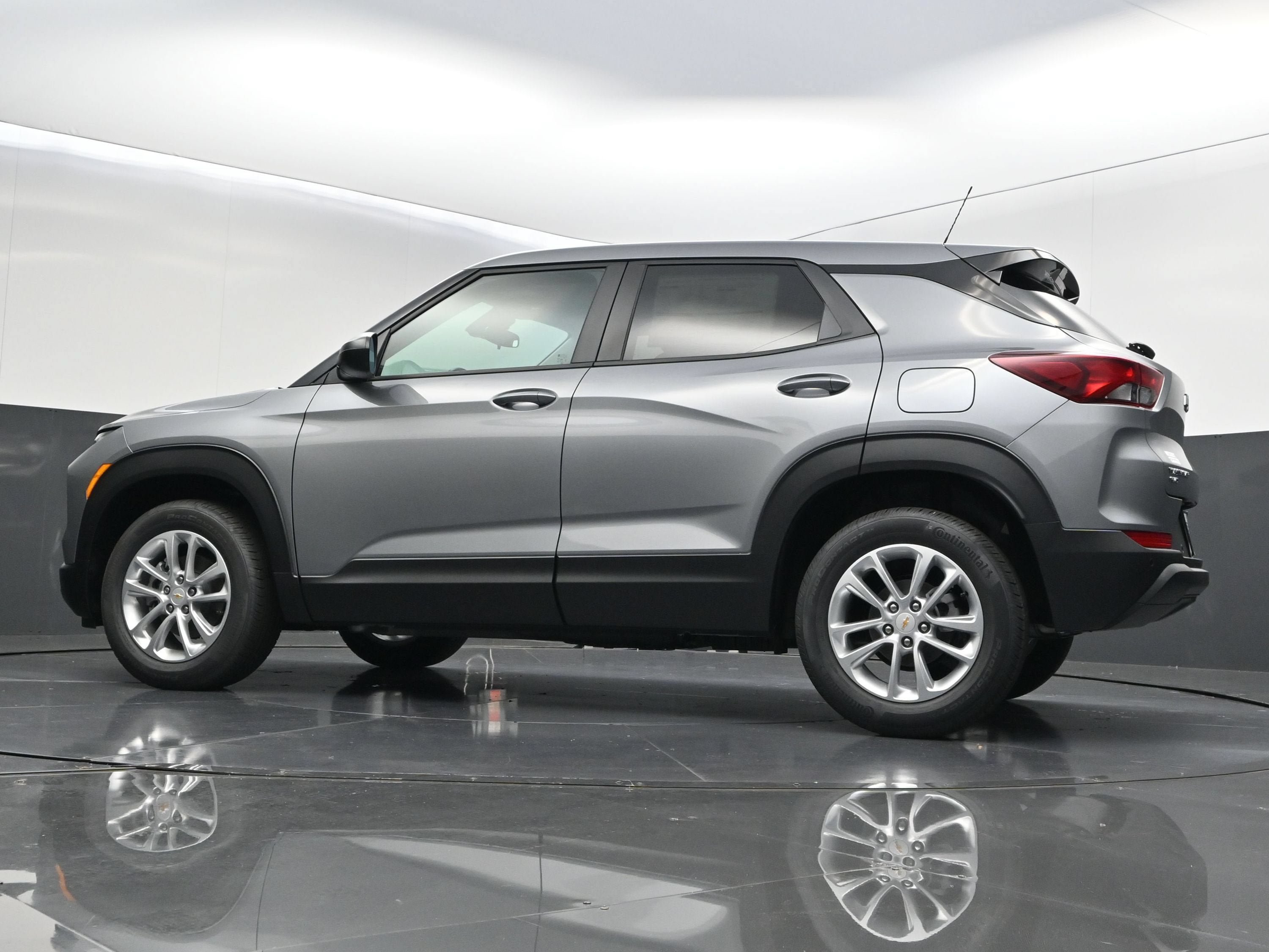 New 2026 Chevrolet TrailBlazer LS w/ LS Convenience Package AWD/4WD image 39