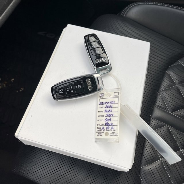 Used 2021 Audi SQ7 Prestige w/ Prestige Package image 13