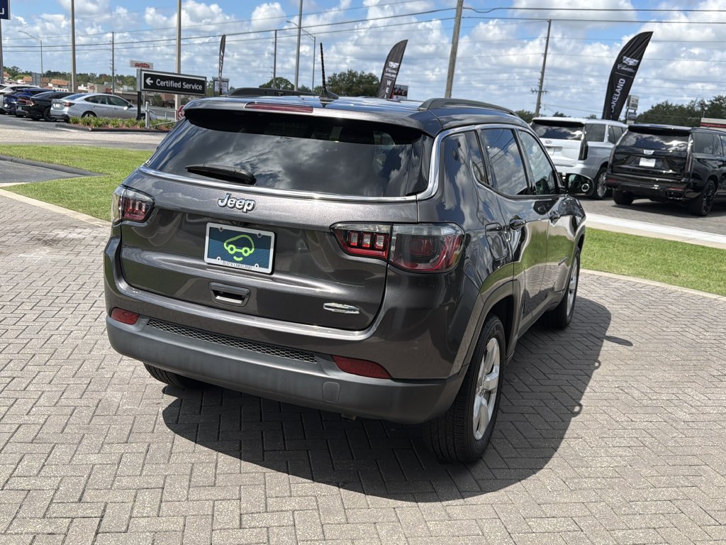 Used 2020 Jeep Compass Latitude w/ Popular Equipment Group FWD image 6