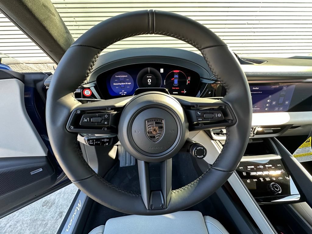 Used 2026 Porsche Macan Turbo Electric AWD/4WD image 16