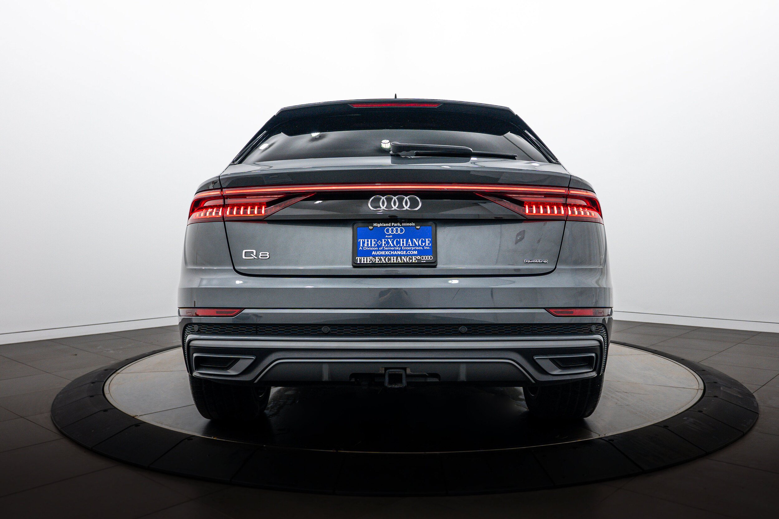 Used 2021 Audi Q8 Premium Plus AWD/4WD image 21