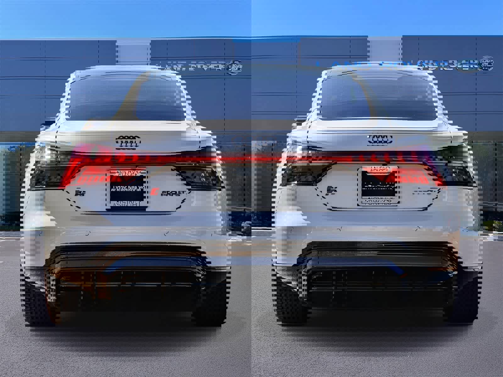 Used 2024 Audi RS e-tron GT w/ Carbon Performance Package image 5