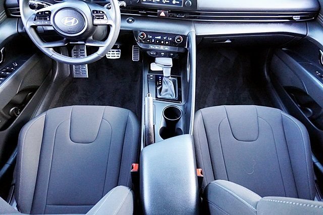 Certified 2026 Hyundai Elantra Sport FWD image 19
