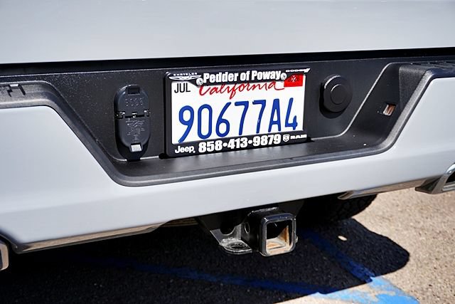 Used 2024 Chevrolet Silverado 1500 RST w/ Convenience Package II AWD/4WD image 17