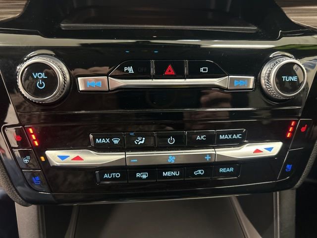 Used 2023 Ford Explorer Limited image 14