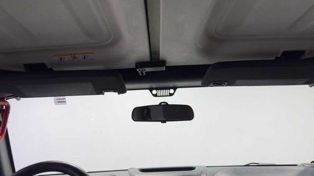 Used 2018 Jeep Wrangler Sport AWD/4WD image 20