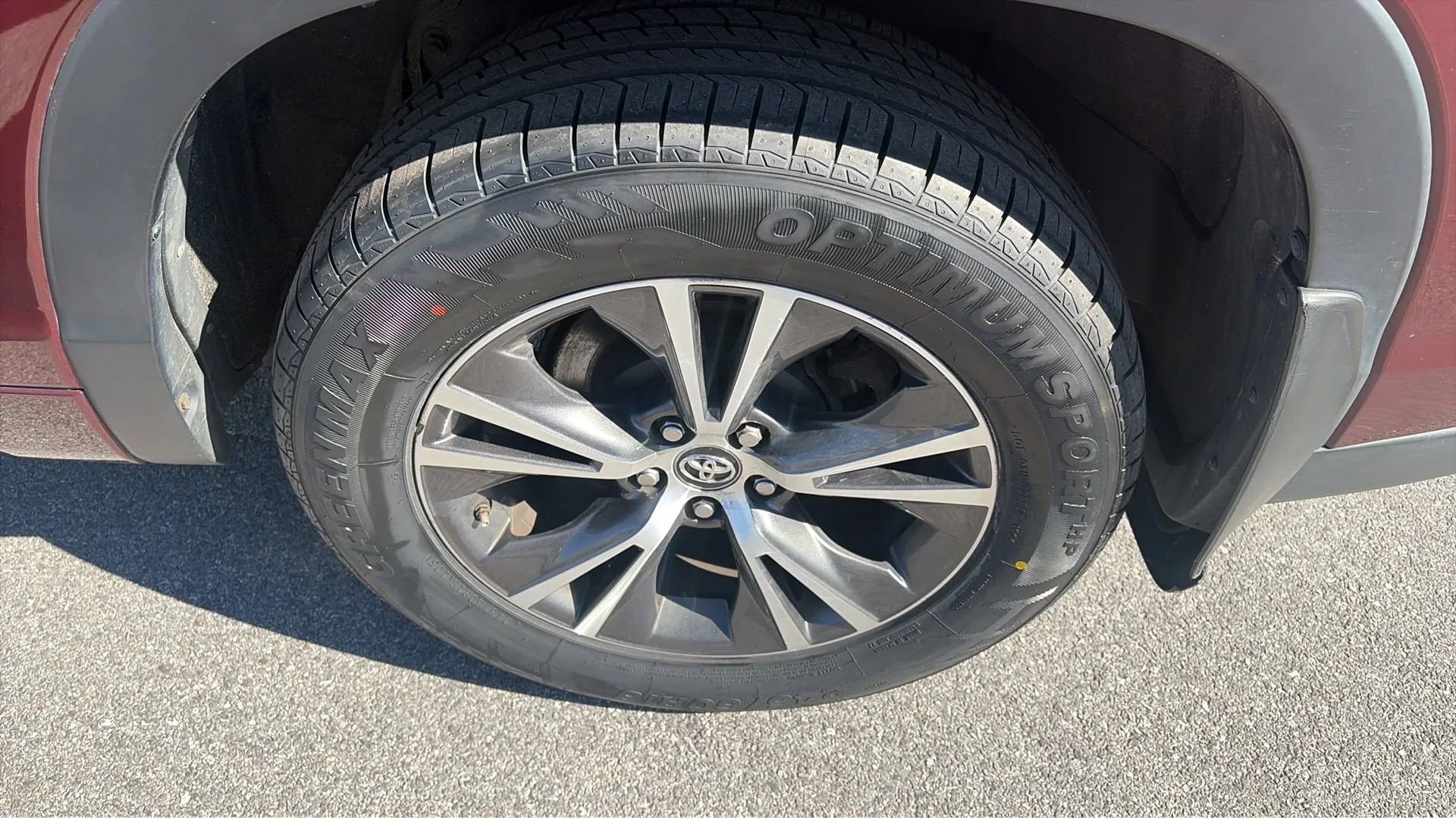 Used 2017 Toyota Highlander Plus image 26