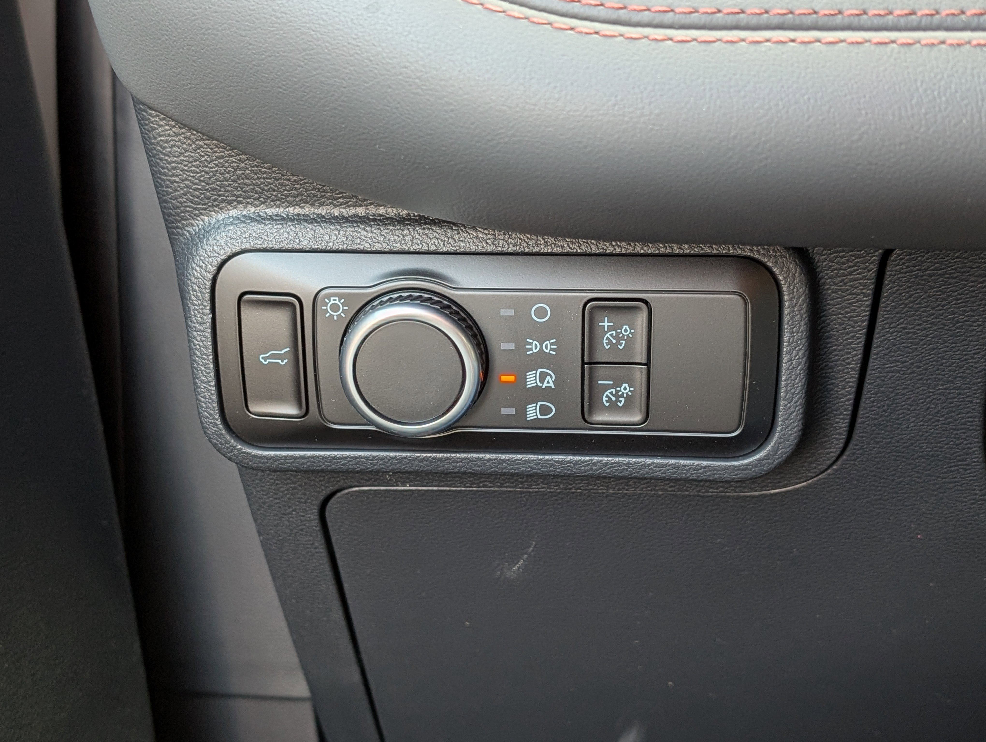 New 2026 Ford Explorer Active image 18