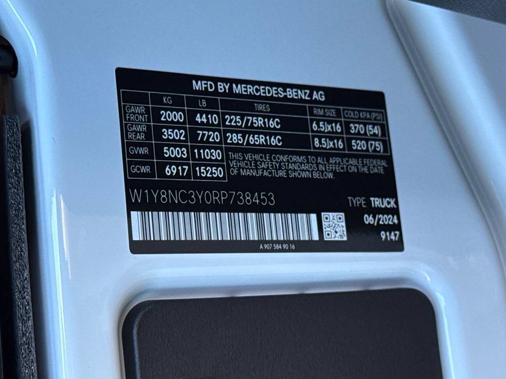 Used 2024 Mercedes-Benz Sprinter 3500 image 29