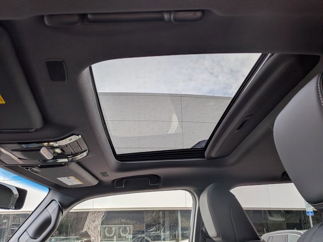 Used 2026 Toyota Land Cruiser w/ Premium Package image 18