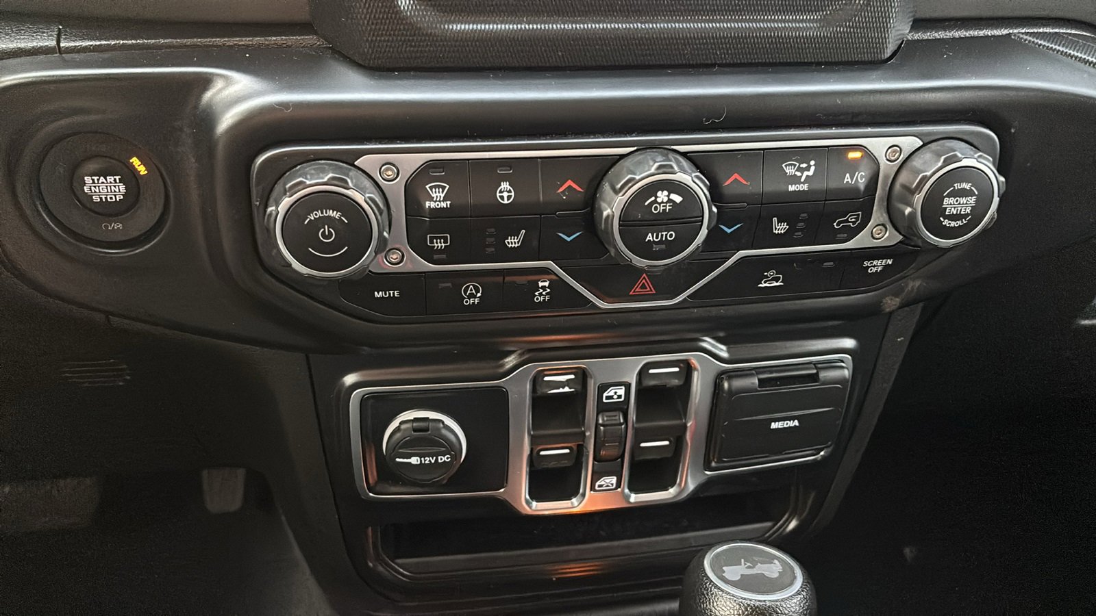 Used 2022 Jeep Wrangler Unlimited Sport image 16