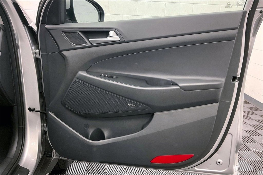 Used 2021 Hyundai Tucson Limited w/ Cargo Package image 24