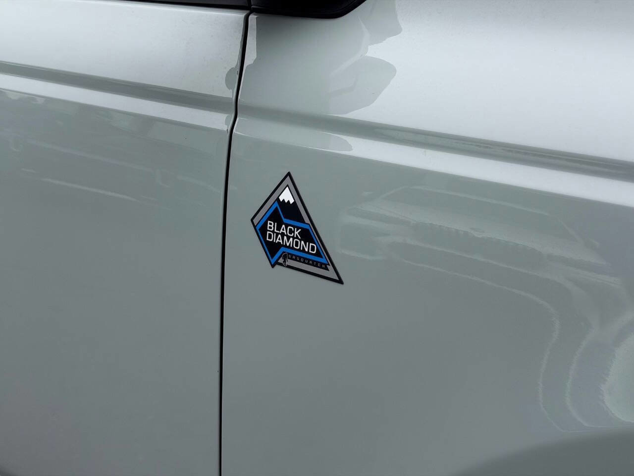 Used 2023 Ford Bronco Black Diamond w/ Sasquatch Package AWD/4WD image 11