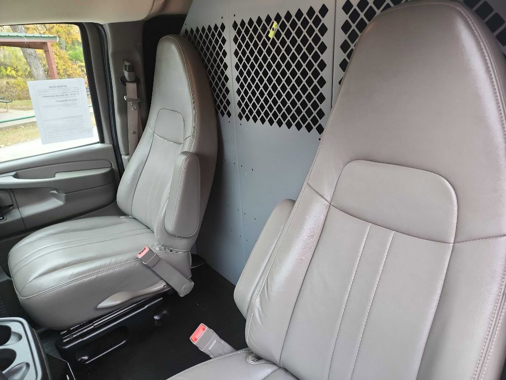 Used 2015 Chevrolet Express 2500 w/ Cold Climate Package image 19