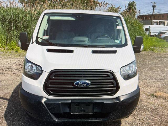 Certified 2018 Ford Transit 250 130 Low Roof RWD image 2