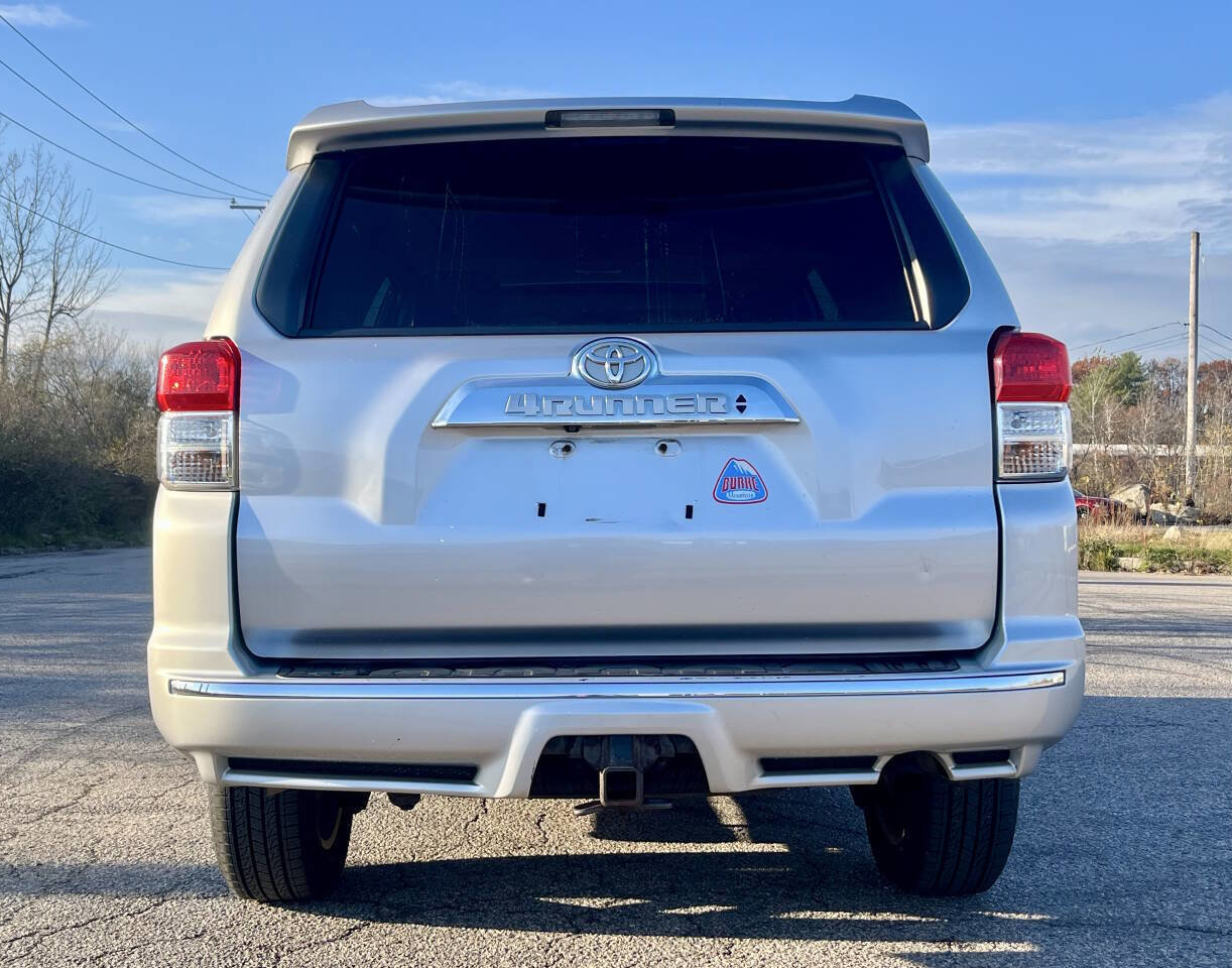 Used 2011 Toyota 4Runner Limited image 4