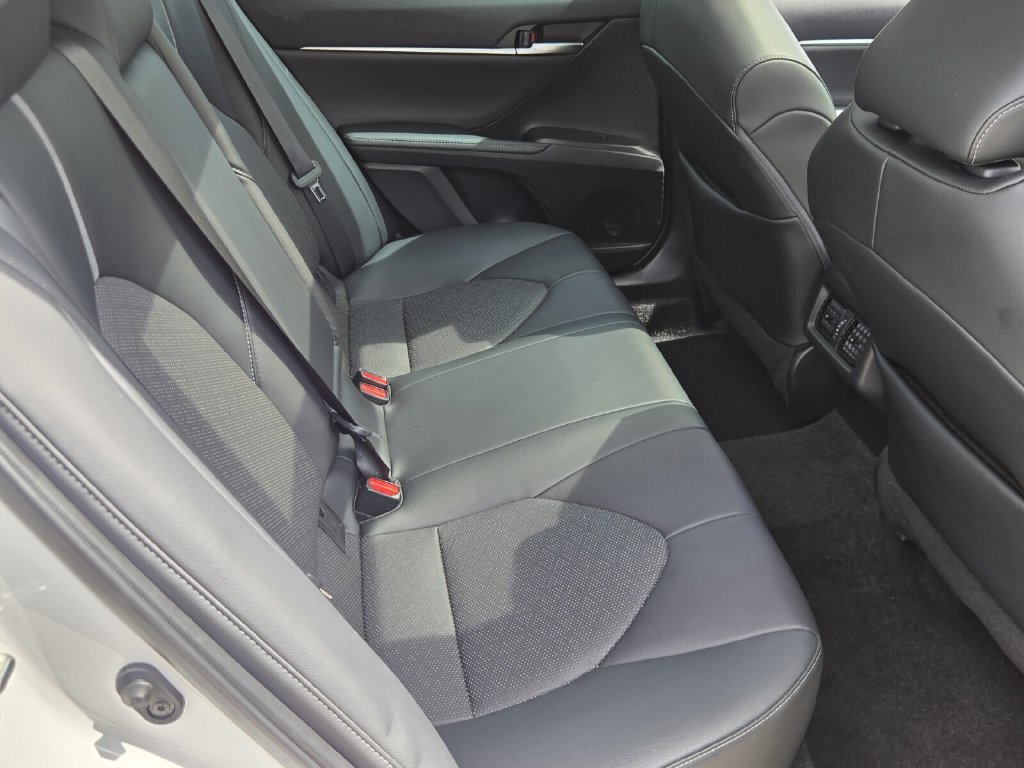 Used 2022 Toyota Camry XSE w/ Navigation Package FWD image 16