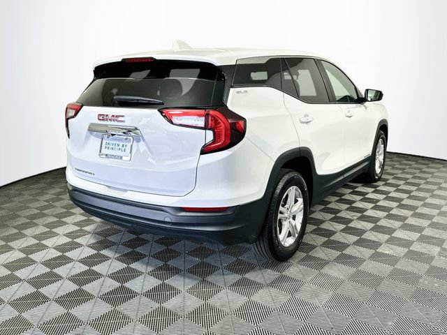 Used 2024 GMC Terrain SLE FWD image 8
