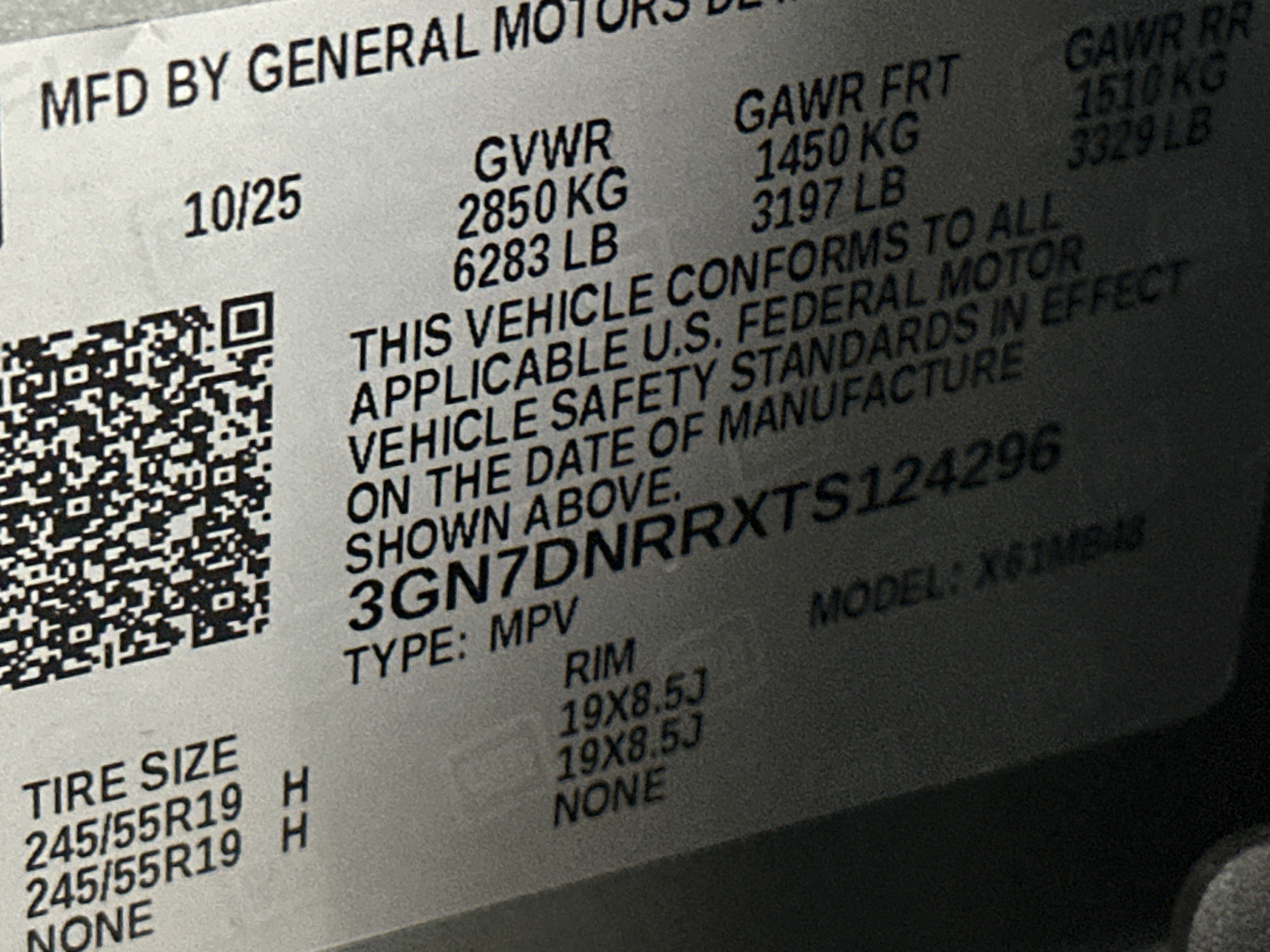 New 2026 Chevrolet Equinox EV LT AWD/4WD image 32