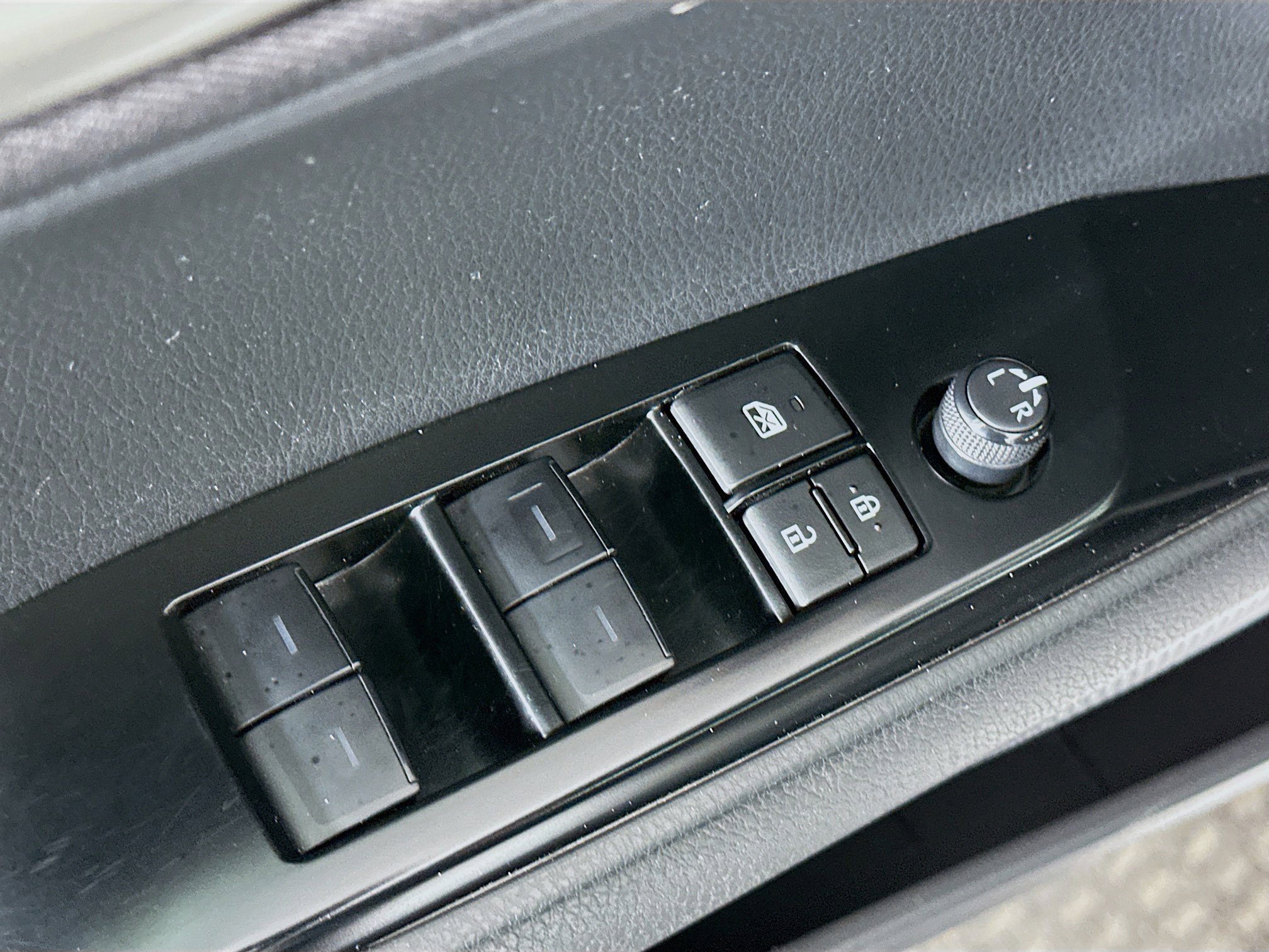 Used 2025 Toyota Camry LE image 15