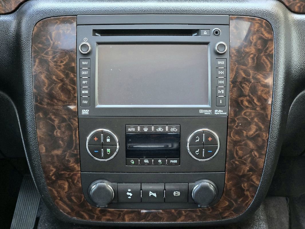 Used 2013 GMC Sierra 3500 Denali image 32