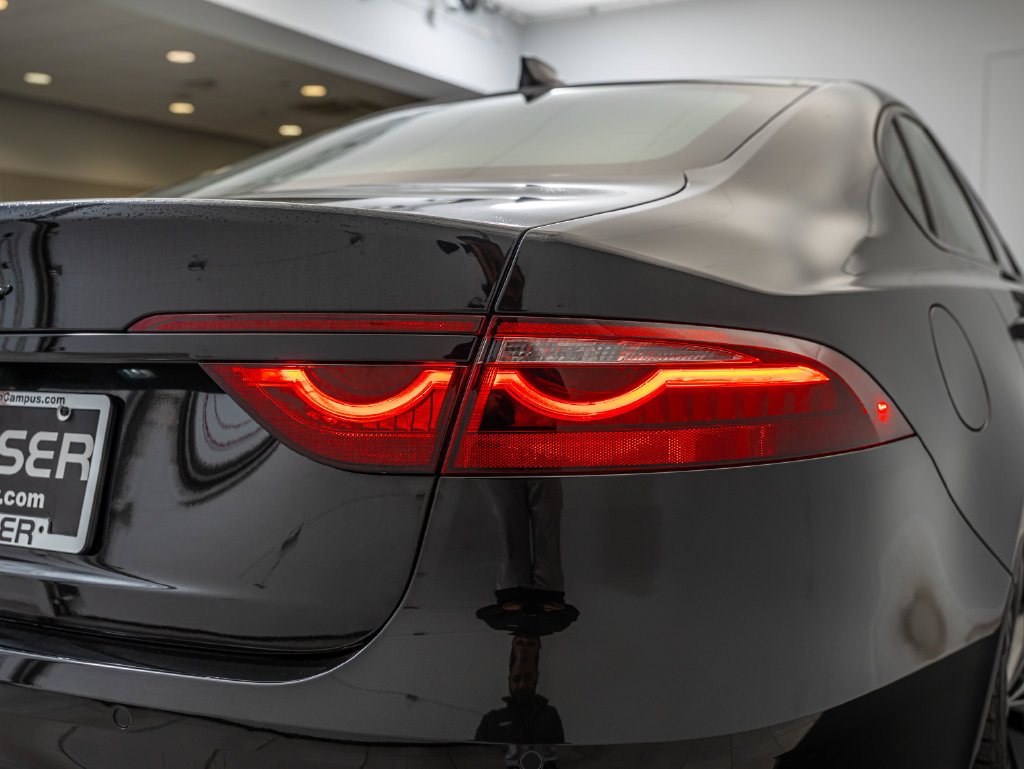 Used 2024 Jaguar XF R-Dynamic SE AWD/4WD image 14