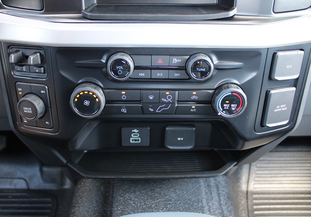 Used 2025 Ford F250 XLT image 23