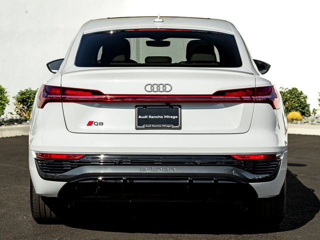 Used 2024 Audi Q8 e-tron Premium Plus w/ Premium Plus Package AWD/4WD image 8
