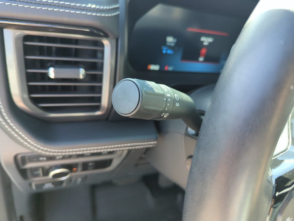 Used 2023 Ford F150 Lightning Platinum AWD/4WD image 20