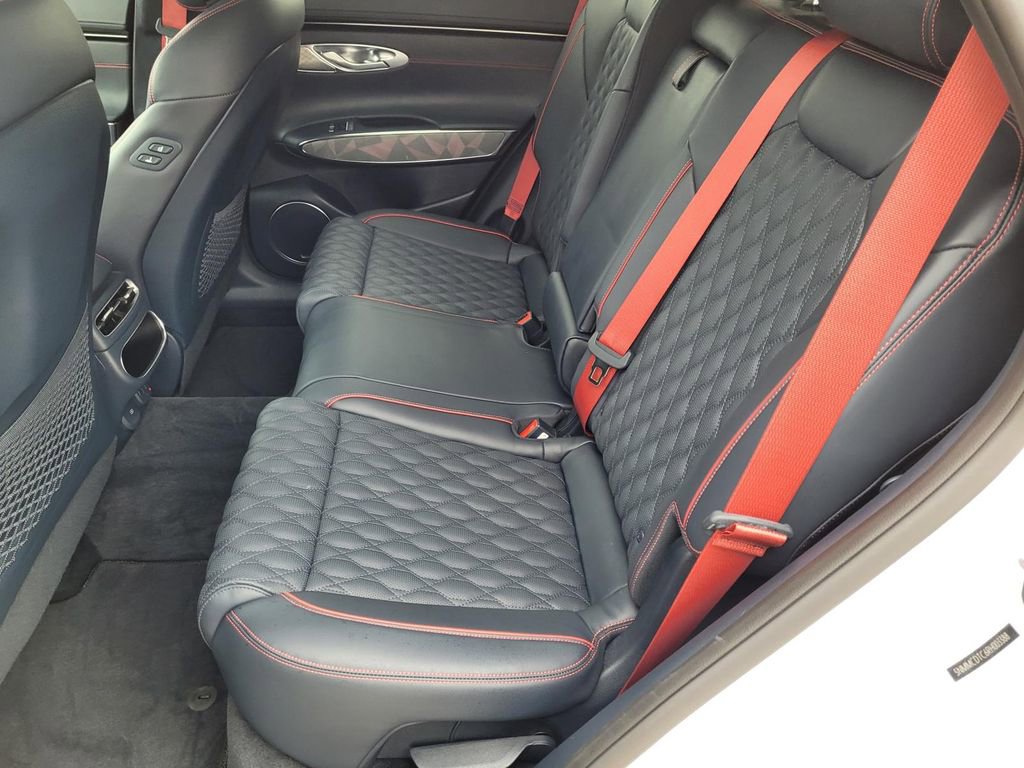 Used 2024 Genesis GV70 3.5T Sport w/ Sport Advanced Package image 16