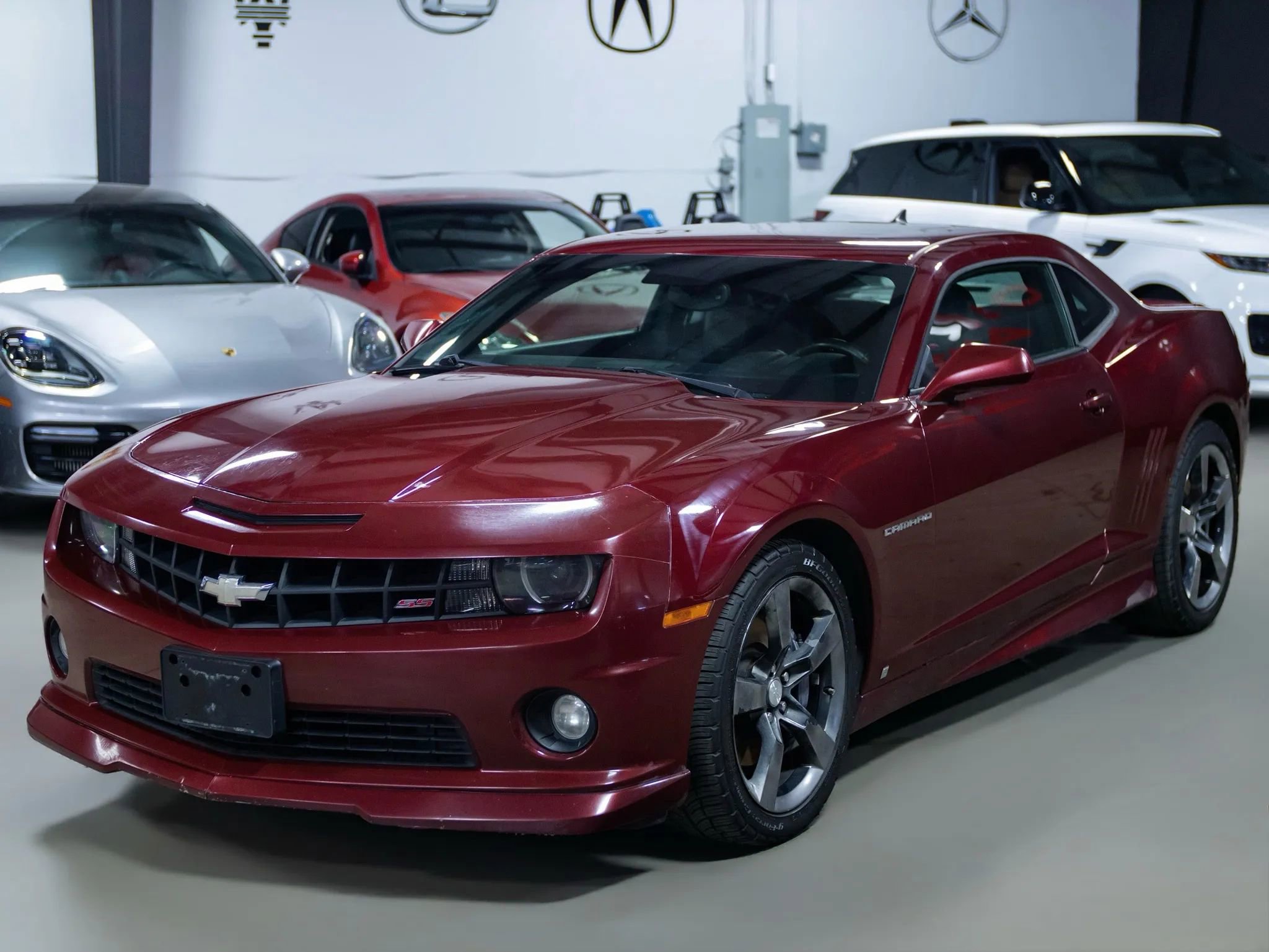 Used 2010 Chevrolet Camaro SS w/ LPO, Ground Effects Package image 8