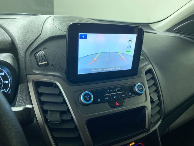 Used 2022 Ford Transit Connect XLT image 7