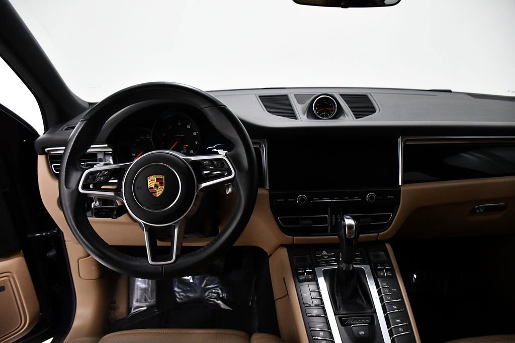 Used 2021 Porsche Macan image 8