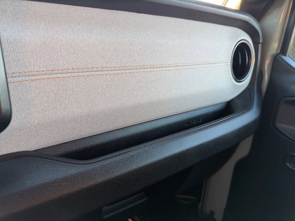 Used 2024 Jeep Wrangler Unlimited image 20