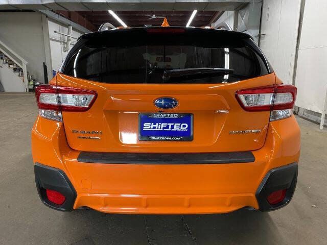 Used 2018 Subaru Crosstrek 2.0i Premium AWD/4WD image 4