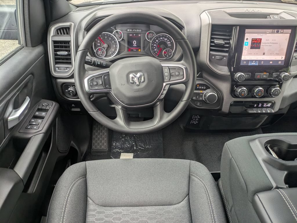New 2026 RAM 1500 Express AWD/4WD image 14