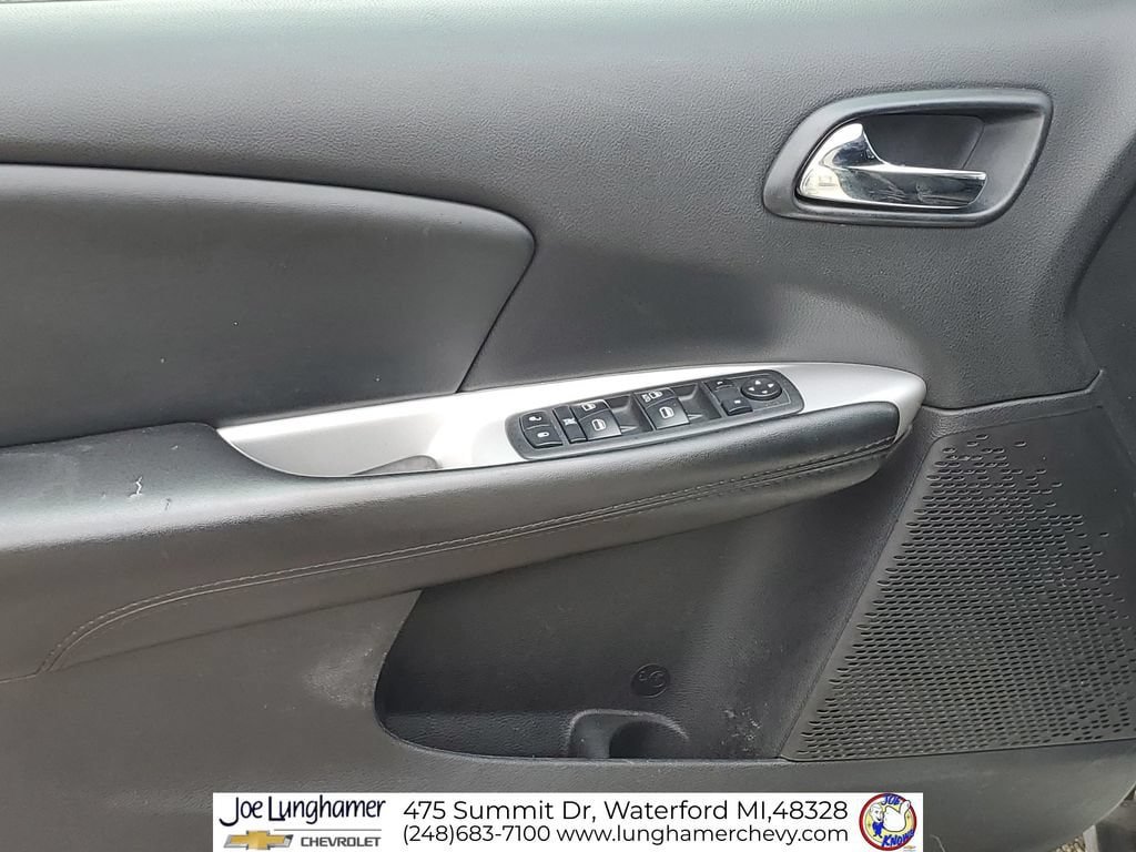 Used 2019 Dodge Journey SE w/ Blacktop Package FWD image 22