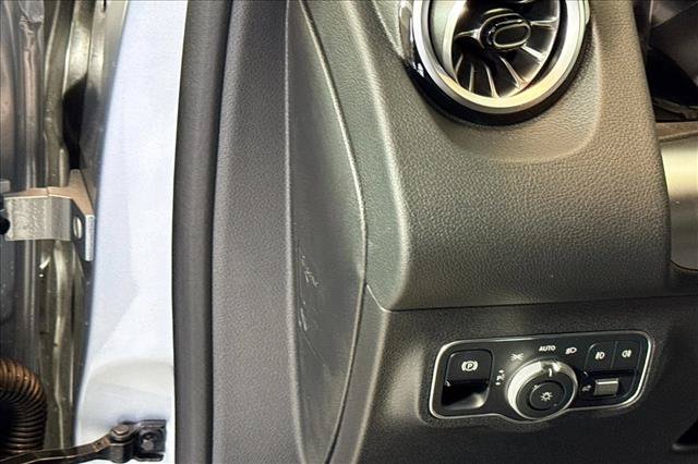 New 2026 Mercedes-Benz GLB 250 image 10