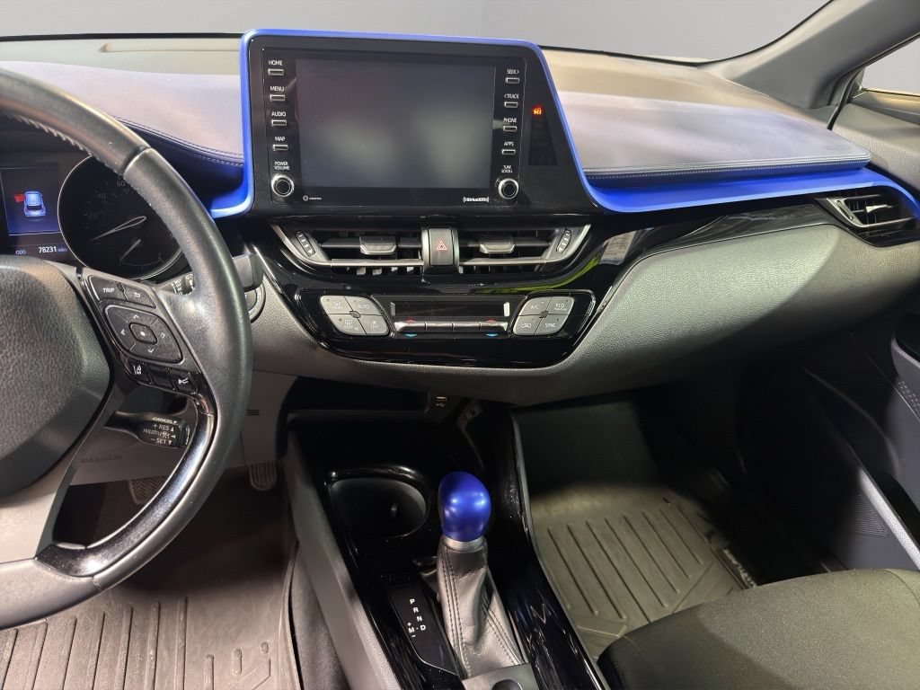 Used 2020 Toyota C-HR XLE FWD image 13