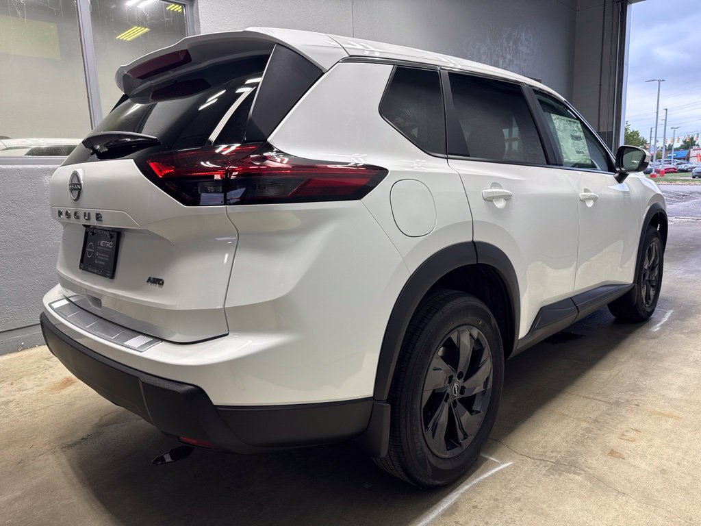 New 2026 Nissan Rogue SV AWD/4WD image 3