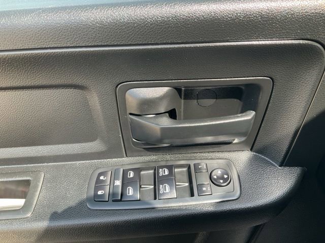 Used 2020 RAM 2500 Tradesman w/ Chrome Appearance Group RWD image 6