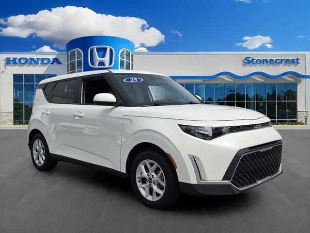 Used 2025 Kia Soul LX w/ LX Technology Package