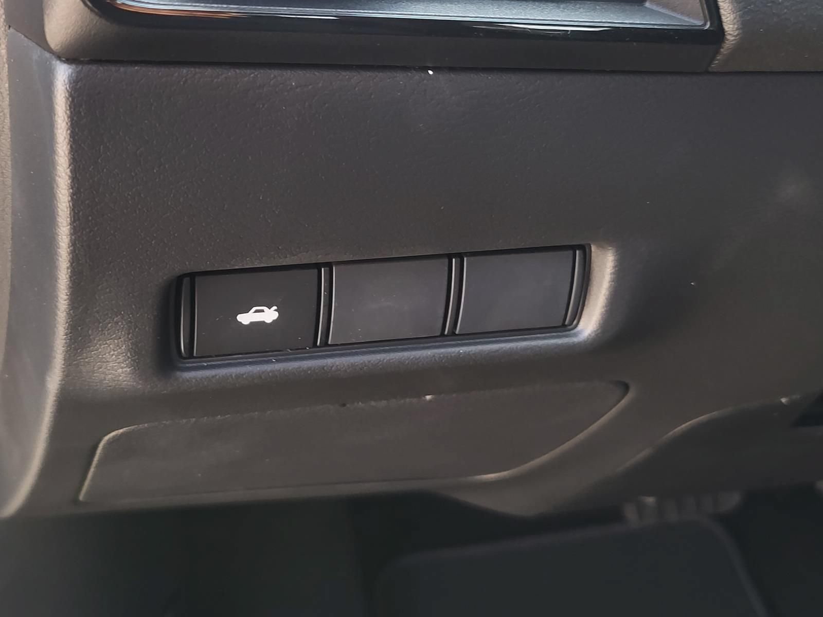 New 2027 Nissan Sentra SV w/ Floor Mat Package FWD image 18