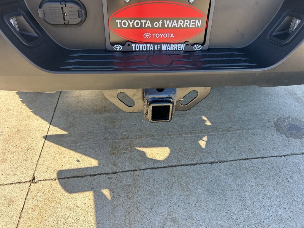 Used 2021 Toyota Tundra SR5 w/ SX Package image 10