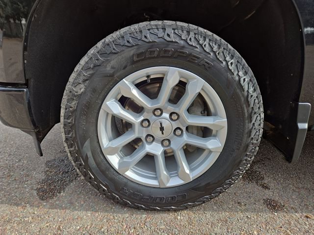 Used 2023 Chevrolet Silverado 1500 RST image 7