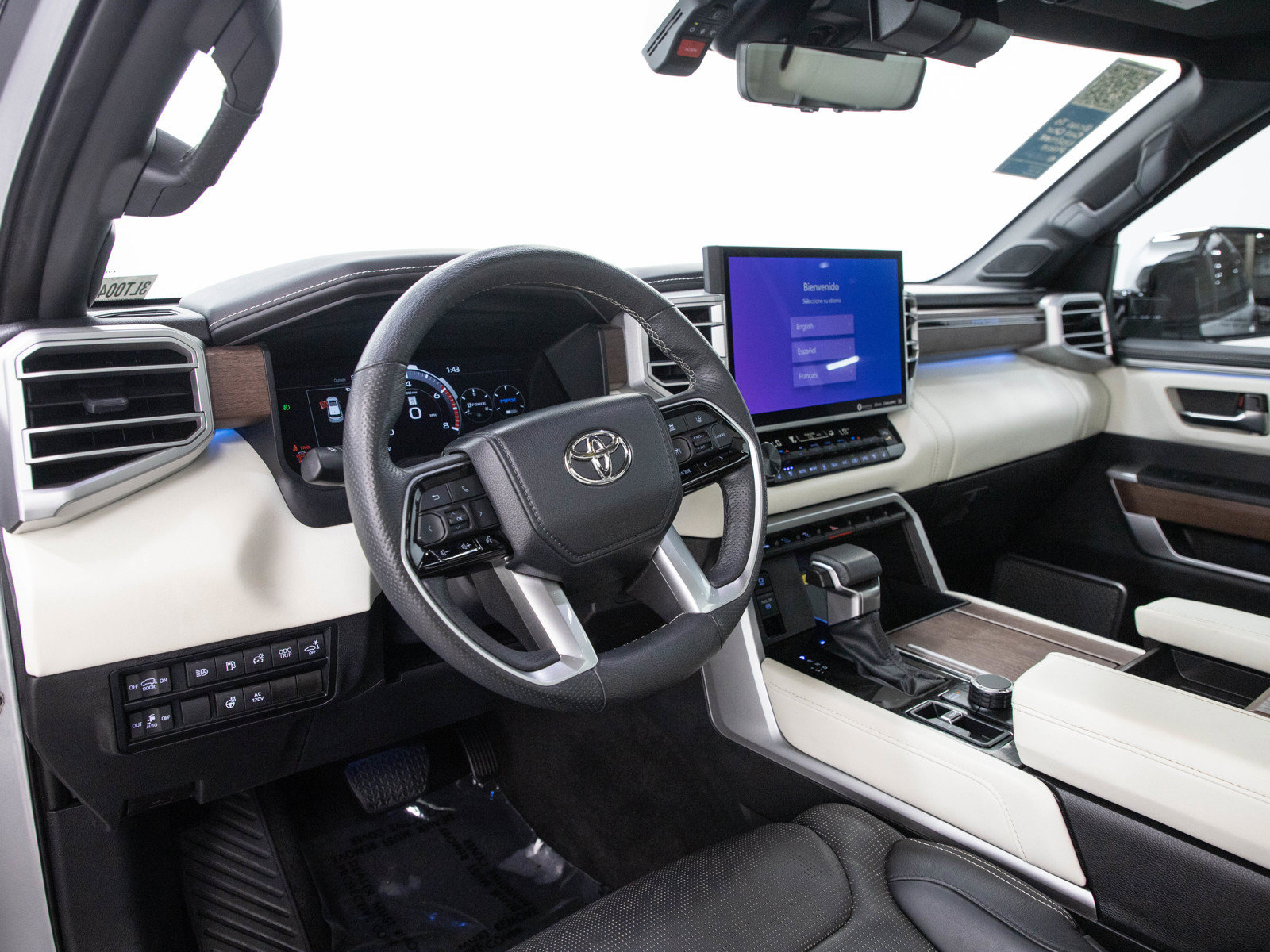 Used 2023 Toyota Sequoia Capstone AWD/4WD image 26